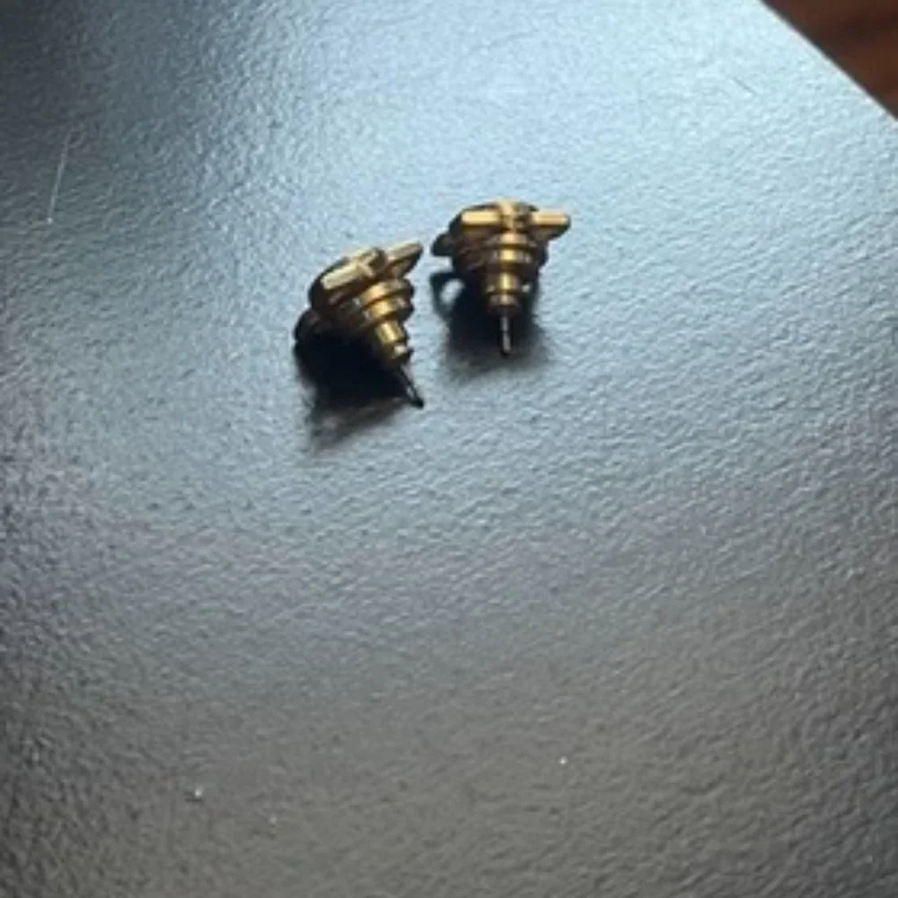 Tory Burch Earings - Picture 2 of 3